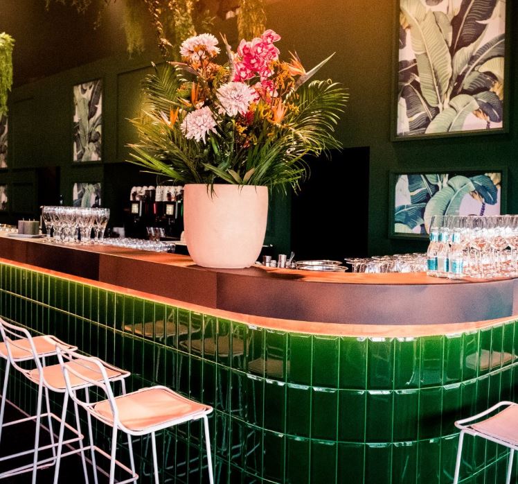 Ask us for your event with our bar Botaniets, full of flavors.